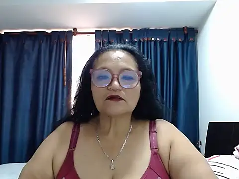  BellaNocturna online show from August 1, 2026, 9:24 pm