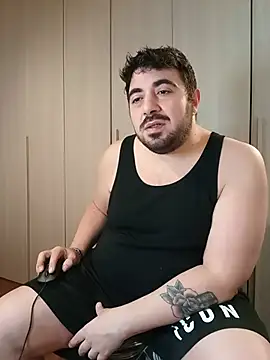 Snapshot of bear_skinny chatting on July 2, 2026, 2:23 pm bear skinny online show from July 2, 2026, 2:23 pm