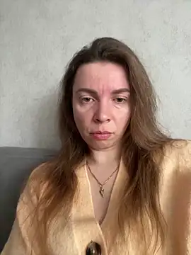 Luna2547 online show from April 9, 2026, 2:34 pm