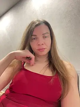 Luna2547 online show from March 11, 2026, 9:42 pm