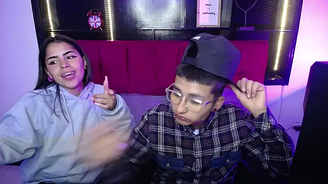  chloe 1 online show from April 17, 2026, 10:23 pm