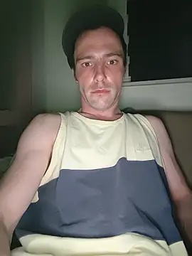 Snapshot of Speedyvinc chatting on June 15, 2026, 8:52 pm Speedyvinc online show from June 15, 2026, 8:52 pm