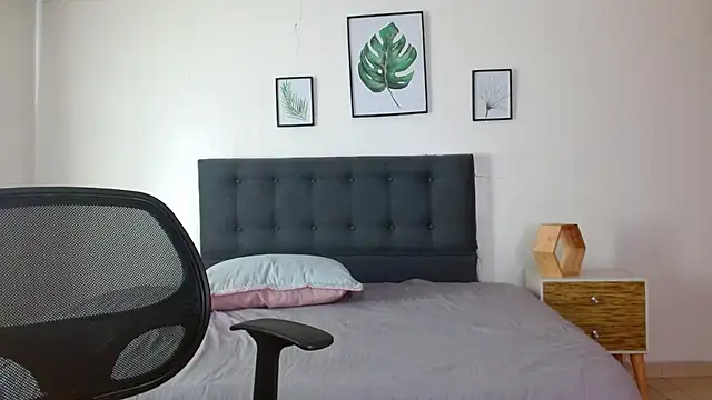 Snapshot of samanthachop chatting on June 25, 2026, 1:49 pm samanthachop online show from June 25, 2026, 1:49 pm