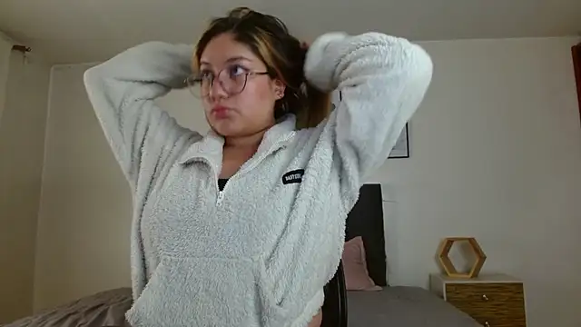Snapshot of samanthachop chatting on June 3, 2026, 1:34 pm samanthachop online show from June 3, 2026, 1:34 pm