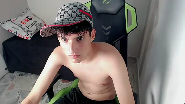 Snapshot of Pablito_junior chatting on May 4, 2026, 4:27 am Pablito junior online show from May 4, 2026, 4:27 am