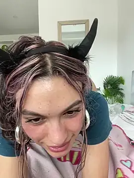 SweetCherry   online show from June 6, 2026, 7:52 pm