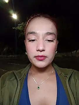 Snapshot of isabella_ferrer99 chatting on May 15, 2026, 5:38 am isabella ferrer99 online show from May 15, 2026, 5:38 am
