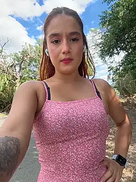 isabella ferrer99 online show from July 29, 2026, 8:52 pm