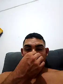 Snapshot of hugoafricano chatting on March 13, 2026, 8:30 am hugoafricano online show from March 13, 2026, 8:30 am