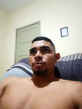 Snapshot of hugoafricano chatting on March 8, 2026, 9:29 pm hugoafricano online show from March 8, 2026, 9:29 pm