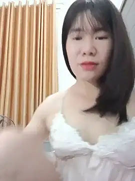 Snapshot of Bondgirl_9 chatting on June 29, 2026, 8:19 pm Bondgirl 9 online show from June 29, 2026, 8:19 pm