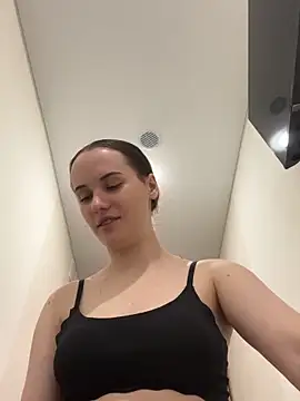 pinkpeachx online show from April 30, 2026, 10:03 pm