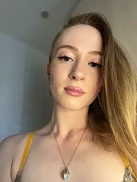 Little Candy 18 online show from July 8, 2026, 5:41 am