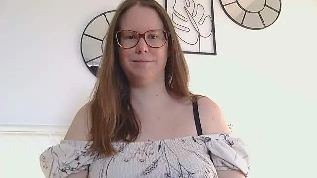 Snapshot of CelineThompson chatting on March 14, 2026, 2:45 pm CelineThompson online show from March 14, 2026, 2:45 pm