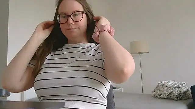 Snapshot of CelineThompson chatting on May 15, 2026, 11:19 am CelineThompson online show from May 15, 2026, 11:19 am