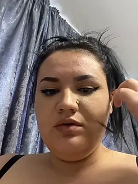 julietalovee online show from March 17, 2026, 8:28 am