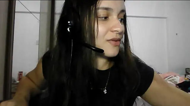 Snapshot of Willowlk chatting on March 4, 2026, 12:07 am Willowlk online show from March 4, 2026, 12:07 am