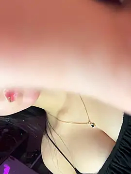 hot-cumplay online show from March 8, 2026, 5:55 am