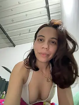 Snapshot of Nicole_Cute04 chatting on June 17, 2026, 4:23 am Nicole Cute04 online show from June 17, 2026, 4:23 am