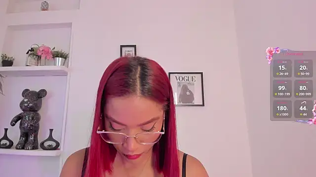 Im Scarlett  online show from April 28, 2026, 6:45 pm