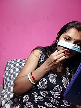 Sexy Sonniyaa online show from June 9, 2026, 8:54 pm