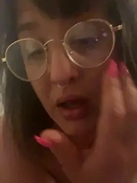 Snapshot of Xlilli69X chatting on May 5, 2026, 8:56 pm Xlilli69X online show from May 5, 2026, 8:56 pm