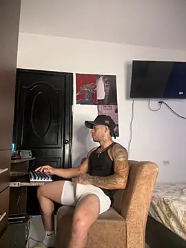 Kenny romano online show from April 24, 2026, 6:43 pm