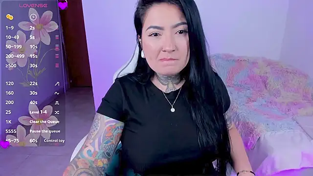 Snapshot of heeyy_kitty chatting on June 21, 2026, 1:44 am heeyy kitty online show from June 21, 2026, 1:44 am