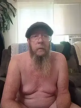 Snapshot of AgoneCanal chatting on May 19, 2026, 8:38 pm AgoneCanal online show from May 19, 2026, 8:38 pm