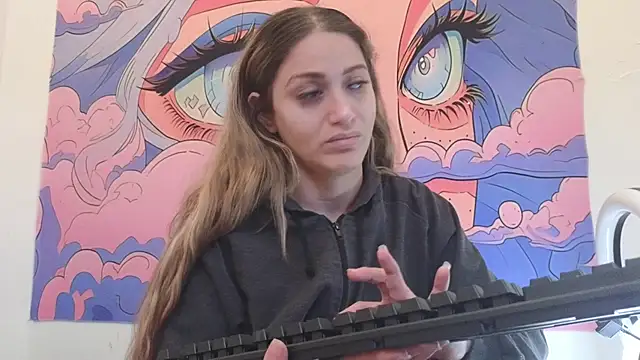 Caroline hernandes online show from May 12, 2026, 2:56 pm
