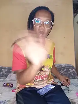 Snapshot of Sraveneno chatting on June 8, 2026, 9:21 am Sraveneno online show from June 8, 2026, 9:21 am