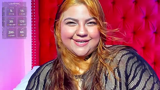 Snapshot of SunnyHoney_ chatting on June 10, 2026, 12:28 pm SunnyHoney online show from June 10, 2026, 12:28 pm