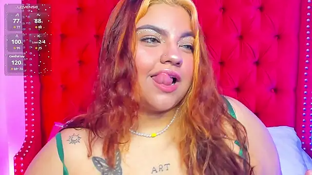 Snapshot of SunnyHoney_ chatting on July 24, 2026, 12:23 pm SunnyHoney online show from July 24, 2026, 12:23 pm