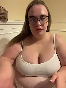 Snapshot of Lexib12xx chatting on July 2, 2026, 10:49 pm Lexib12xx online show from July 2, 2026, 10:49 pm