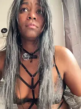 Snapshot of maryjane_ebony chatting on July 8, 2026, 1:56 pm maryjane ebony online show from July 8, 2026, 1:56 pm