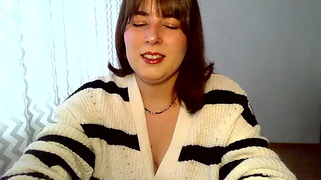 Snapshot of ClaraHard chatting on July 11, 2026, 9:31 am ClaraHard online show from July 11, 2026, 9:31 am