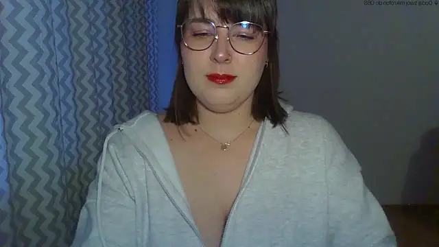 ClaraHard online show from April 22, 2026, 5:31 pm