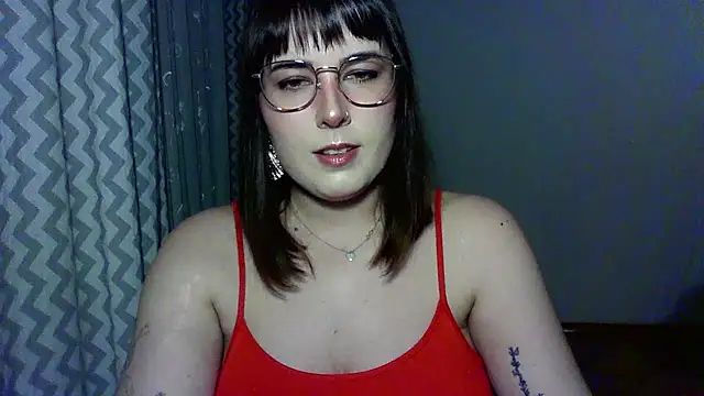 Snapshot of ClaraHard chatting on July 16, 2026, 7:33 pm ClaraHard online show from July 16, 2026, 7:33 pm