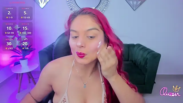 Snapshot of Raven-reyess chatting on June 7, 2026, 12:10 pm Raven-reyess online show from June 7, 2026, 12:10 pm