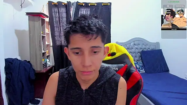 gomitaboy1 online show from May 14, 2026, 6:49 pm