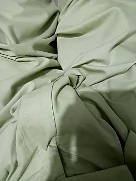 Snapshot of rockmen04 chatting on March 8, 2026, 1:11 am rockmen04 online show from March 8, 2026, 1:11 am