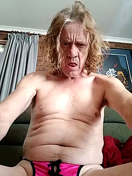 lickittender69 online show from April 8, 2026, 4:14 am