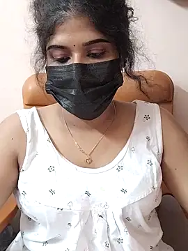 Sunitha28 online show from April 25, 2026, 6:27 pm