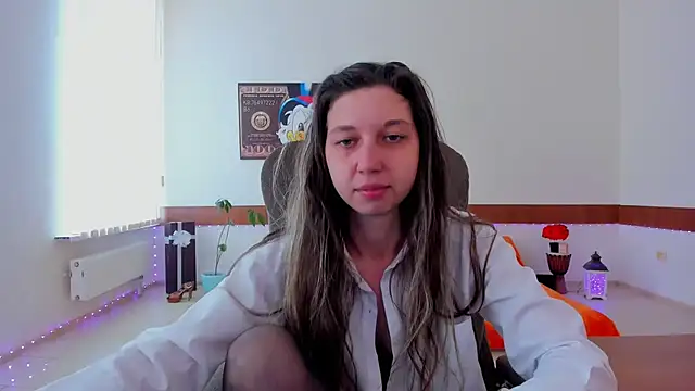 Snapshot of Ellina_Star chatting on May 2, 2026, 8:19 am Ellina Star online show from May 2, 2026, 8:19 am
