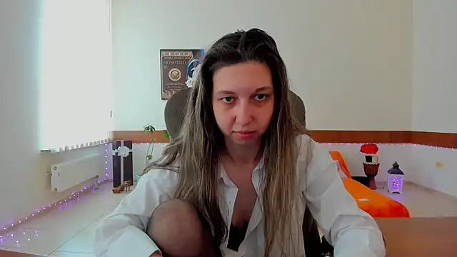 Snapshot of Ellina_Star chatting on April 29, 2026, 8:18 am Ellina Star online show from April 29, 2026, 8:18 am