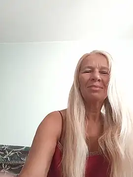 Snapshot of ViktoriaSexi1 chatting on August 4, 2026, 4:28 am ViktoriaSexi1 online show from August 4, 2026, 4:28 am