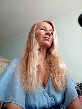 ViktoriaSexi1 online show from April 28, 2026, 5:01 am