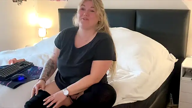 Snapshot of Jolina_Juice chatting on March 16, 2026, 7:45 am Jolina Juice online show from March 16, 2026, 7:45 am