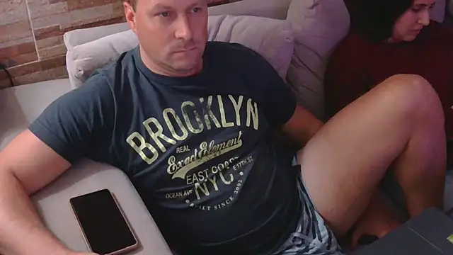 lustonfan online show from April 14, 2026, 1:43 am