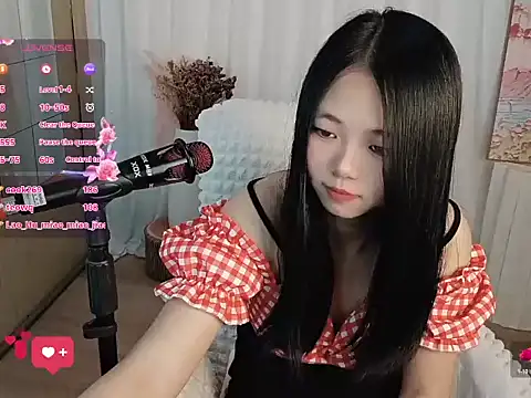 Noelle-2007 online show from March 13, 2026, 5:29 pm